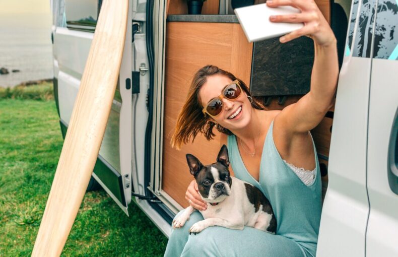 Campingplatz mit Hund