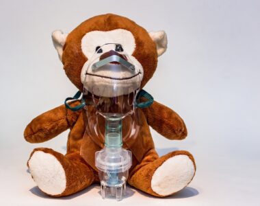 Inhalator reinigen, inhaliergerät desinfizieren